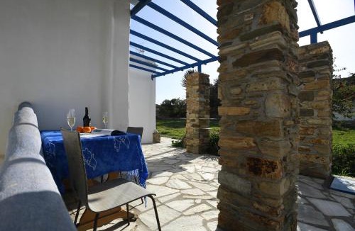 Tinos Town Apartment | Lovely Studio Apartment For 2 Ppl In Tinos
