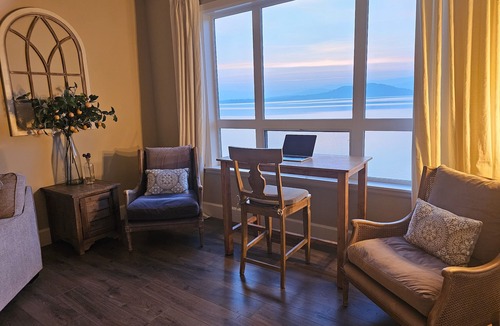 Sandpoint Condo | LOW Winter Rates: Sandpoint Upscale 3 BDR on Lake Pend D'Oreille-Pool & SPA! n