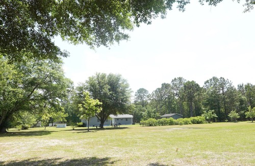 Early Branch House | Lowcountry Orchard Getaway: 4-bedroom house in lovely Yemassee, SC Sleeps 12
