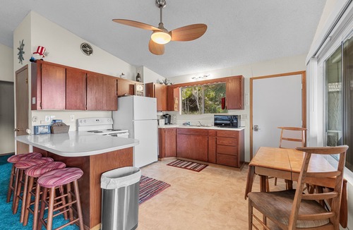 Rathdrum House | Lower Twin Lakes - Classic Lakefront Cabin