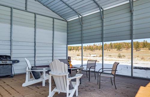 Blue House | 'Luna Ranchhouse' Nestled Among the Pines!