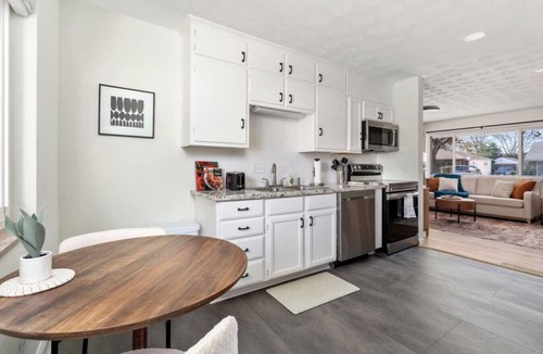 Sharon Heights Apartment | Lunar Landing Leap - 3BD, 1BA, 1 Car Garage