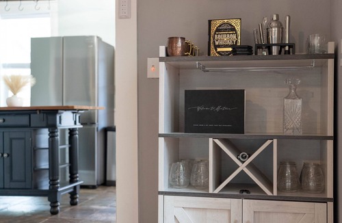 Kalispell House | Lux Kalispell Farmhouse w/Large Hot Tub