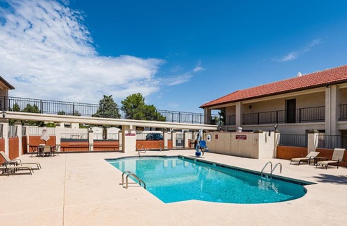 Cottonwood Hotel | Lux Verde Hotel