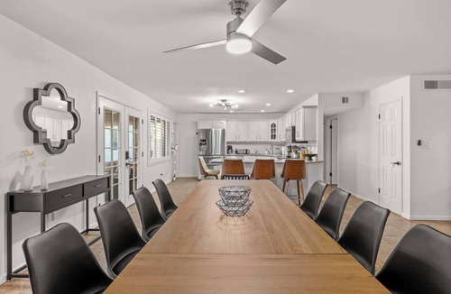 Scottsdale Estates Six House | LUX w/Guest House, Pool, Putt, Mins to Old Town