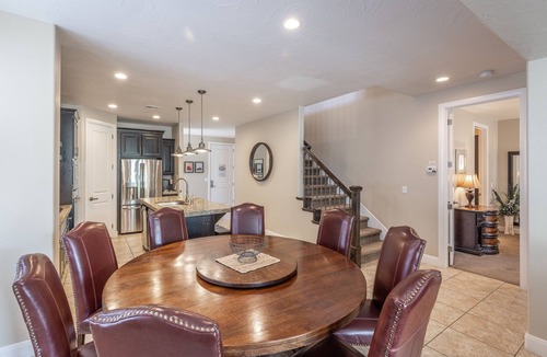 St. George Villa | Luxe 5BR Sleeps 14 - Private Hot Tub & Fire Pit