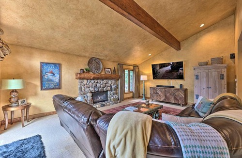 Twin Creeks House | Luxe Sun Valley Retreat w/Hot Tub, 3 Mi to Resort