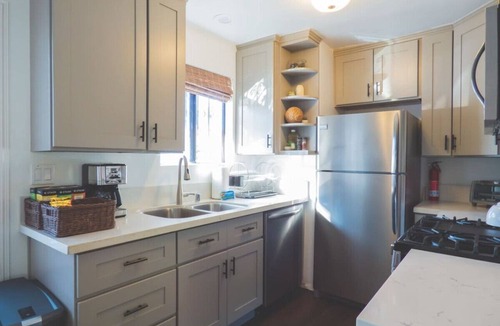 University Heights Apartment | Luxe Urban 2 Bedroom Steps from North Park