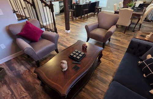 South Louisville House | Luxurious 4 bedroom home, 2 minute walk to the iconic. Churchill Downs!