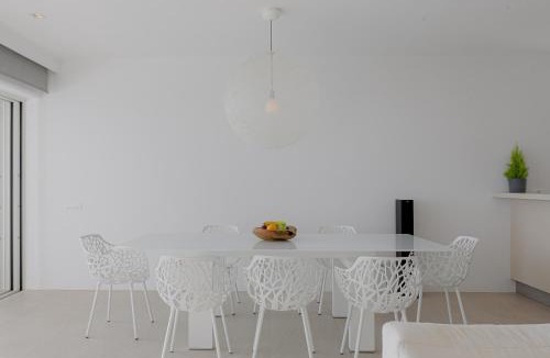 Kropia Villa | Luxurious Beachfront Villa Maira