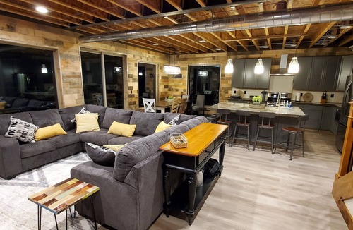 Harbor Village House | Luxurious farmhouse industrial design. Private HotTub, relax with gorgeous views