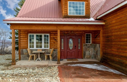 Virgin Cabin | Luxurious Kolob Cabin