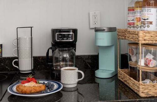 Airlie Apartment | Luxurious -Wrightsville Beach - Pool, quiet end-unit, nearby dining and marinas!