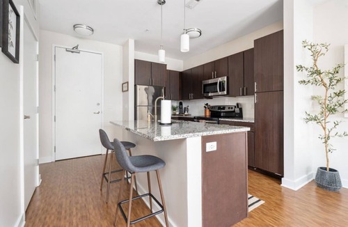 Grandview Heights Apartment | Luxury 1 Bed Apartment in Grandview