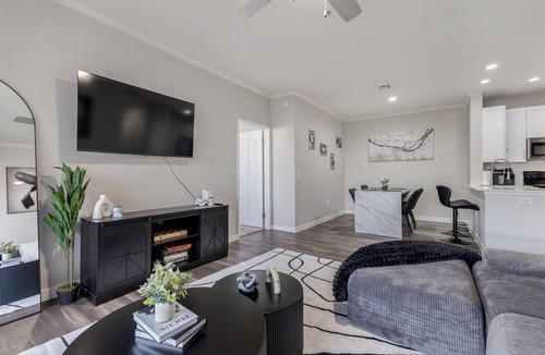 McDowell Mountain Apartments Apartment | Luxury 2-bedroom Condo with AC in lovely Scottsdale