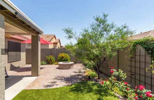 Springfield Lakes House | Luxury 2 bedroom Solera house-WINTER available!