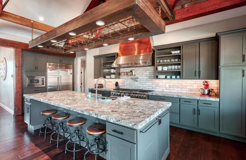 Kanab House | Luxury 4BR Oasis | Pool & Hot Tub Near Zion