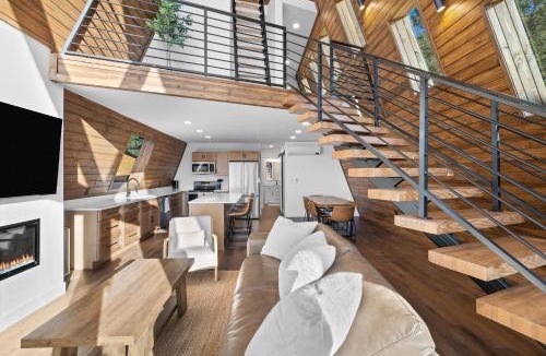 Glendale House | Luxury A-Frame Retreat near Zion & Bryce with Hot Tub