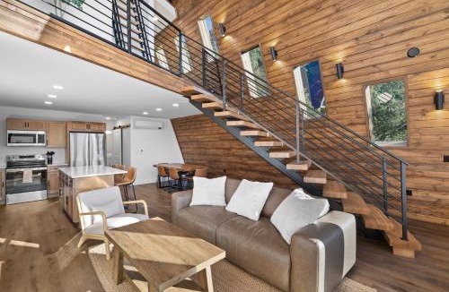 Glendale House | Luxury A-Frame Retreat near Zion & Bryce with Hot Tub