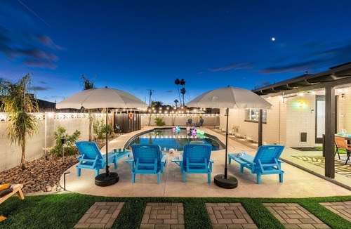 Village Grove House | Luxury Gatsby Hideaway - Heated Pool, Hot Tub, Game Room, Fire Pit Near Old Town