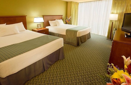 Laughlin Hotel | Luxury Guest Room | Aquarius Casino Resort | On the Colorado River