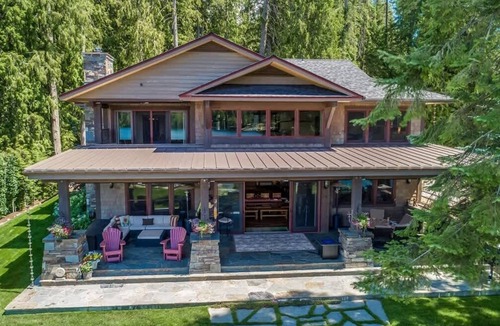 Hope House | Luxury Hope Waterfront Home and Guest House