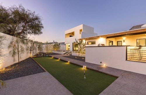 Arcadia House | Luxury Micro-Resort, Theater, Sauna, Heated Pool
