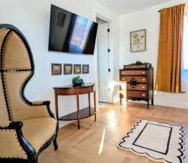 Torrey Villa | Luxury Modern 4 Bedroom House Near Capitol Reef NP Sleeps 10