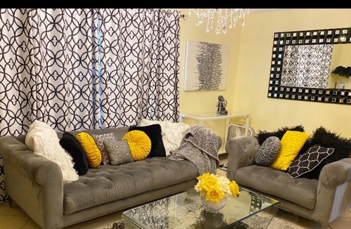 Buechel House | Luxury Newly Remodeled House w/ lrg deck and fenced yard