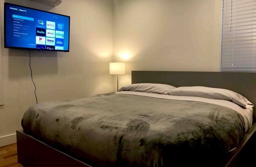 Providence Condo | Luxury OneBedroom Condo #15-1 Federal Hill LongTerm PLEASE READ DESCRIPTION