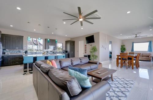 Apache Junction House | Luxury Outdoor Oasis! Superstition Mtns Retreat