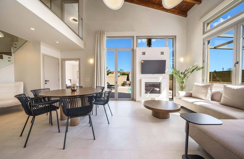 Pigi Villa | Luxury, Spacious Villa with private gym, just 4km from the sandy beach!