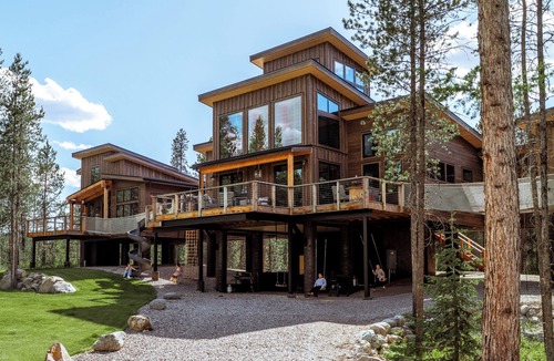 West Glacier Cabin | Luxury treehouse near Glacier National Park.
