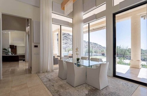 Pinnacle Peak Heights House | Luxury Vacation Experience !