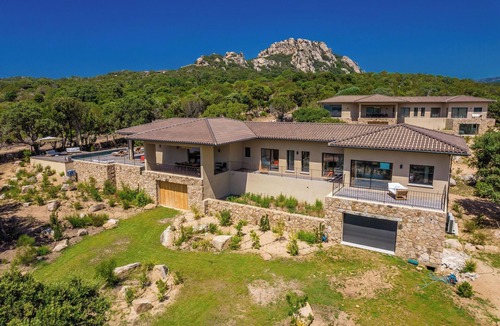 Pianotolli-Caldarello Villa | Luxury villa 600m from the beach, in the heart of the maquis. Heated swimming pool
