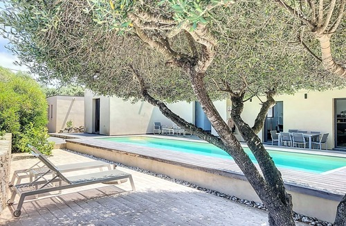 Marine de Davia Villa | Luxury villa - swimming pool, air conditioning, sea view, beach and coves within walking distance