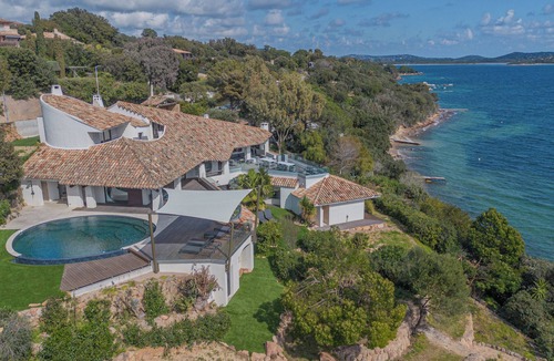 Porto-Vecchio Villa | Luxury Villa with private beach and splendid pool on Sea Front