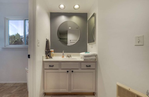 Elgin House | Lyle Canyon/Country Quiet/Solitude/Sleeps 8