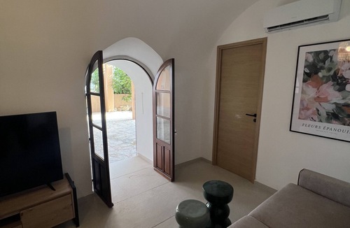 Santa-Reparata-di-Balagna Villa | Magnifique Villa Avec Patio vue lac et Montagnes