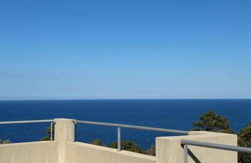 Tarcu House | Magnificent contemporary house with 180° sea and mountain views, not overlooked