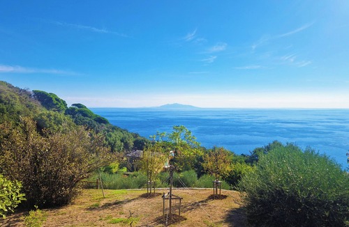 Pozzo House | Magnificent ground floor villa with terrace and garden sea view in the heart of CAP CORSICA