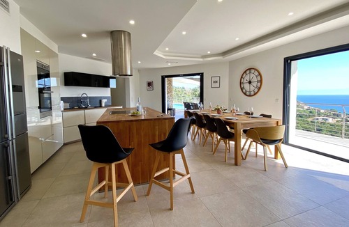 Tarcu Villa | MAGNIFICENT VILLA 350 M2-MOUNTAIN SEA VIEW 10 to 20 pers Prox. Ste Lucie P-Vecchio