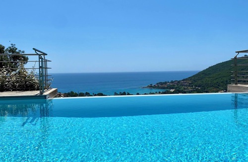 Tarcu Villa | MAGNIFICENT VILLA 350 M2-MOUNTAIN SEA VIEW 10 to 20 pers Prox. Ste Lucie P-Vecchio