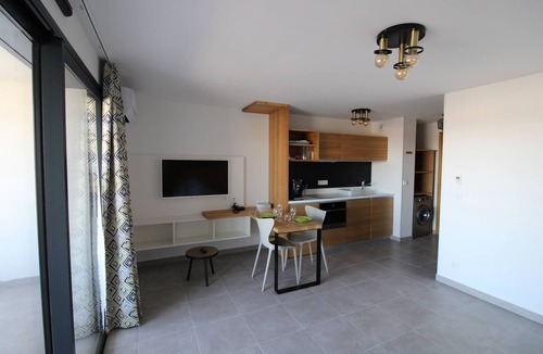 Arena Apartment | Magnifique Studio Avec Service Hôtelier
