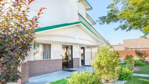 Fort Wayne Hotel | Magnuson Hotel Fort Wayne North - Coliseum