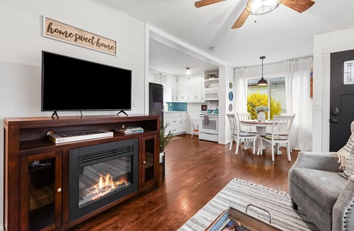 Star House | Main St. Cottage🏠heart of downtown✈️30min to BOI