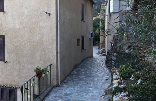Castiglione House | Maison de Village en Montagne