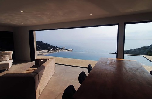 Tarcu House | Maison Individuelle , 2 à 6 Personnes à 30m de la Plage