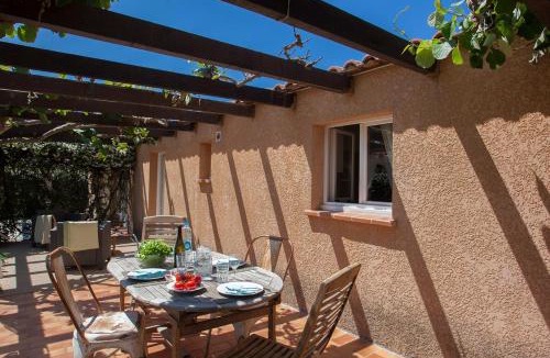 Calvi Villa | maison kiwi avec piscine chauffée terrasse jardin et bbq à Calvi