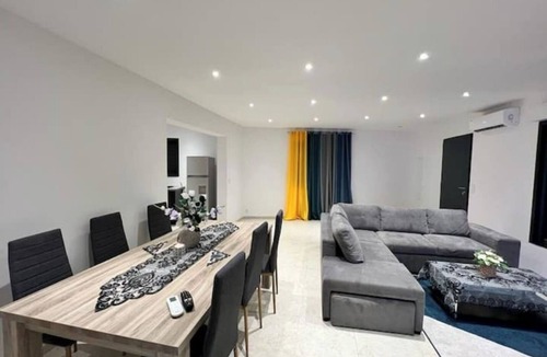 Folelli Apartment | Maison Situé en Plein Centre Ville de Folelli